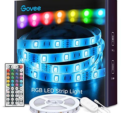 Govee Ruban à LED 5m Bande LED RGB Multicolores Améliorée Lumineuse avec Télécommande Décoration d'Armoire pour Maison Chambre Cuisine, Découpable